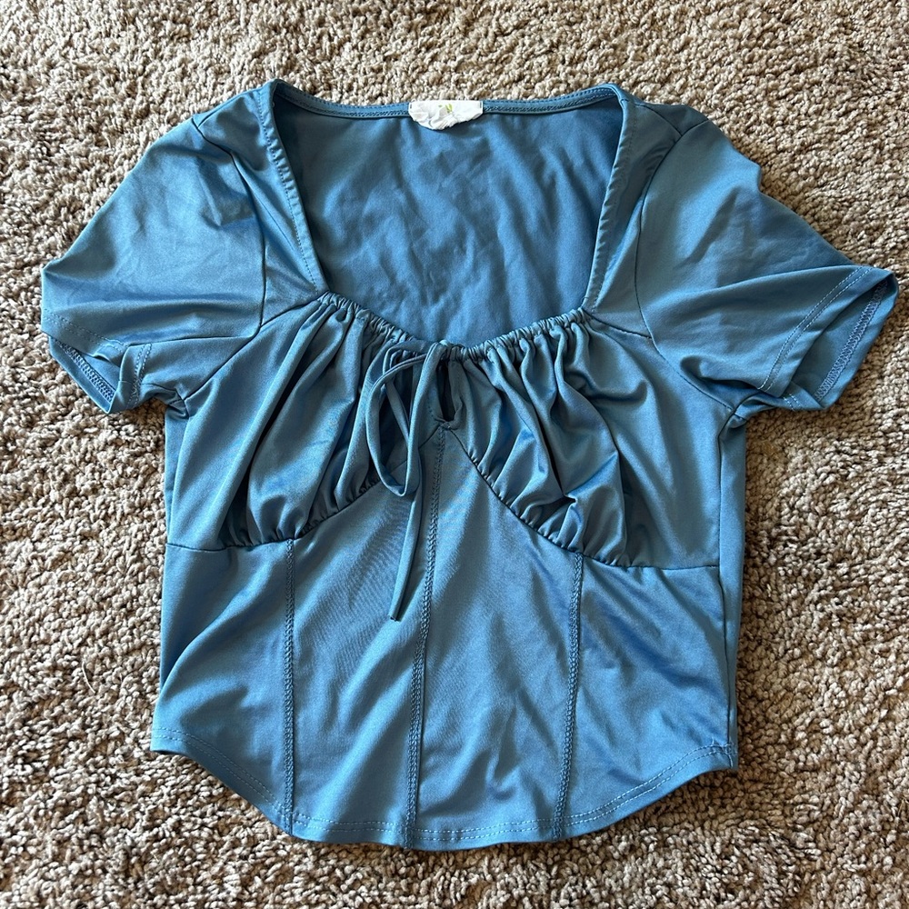 Blue going out top